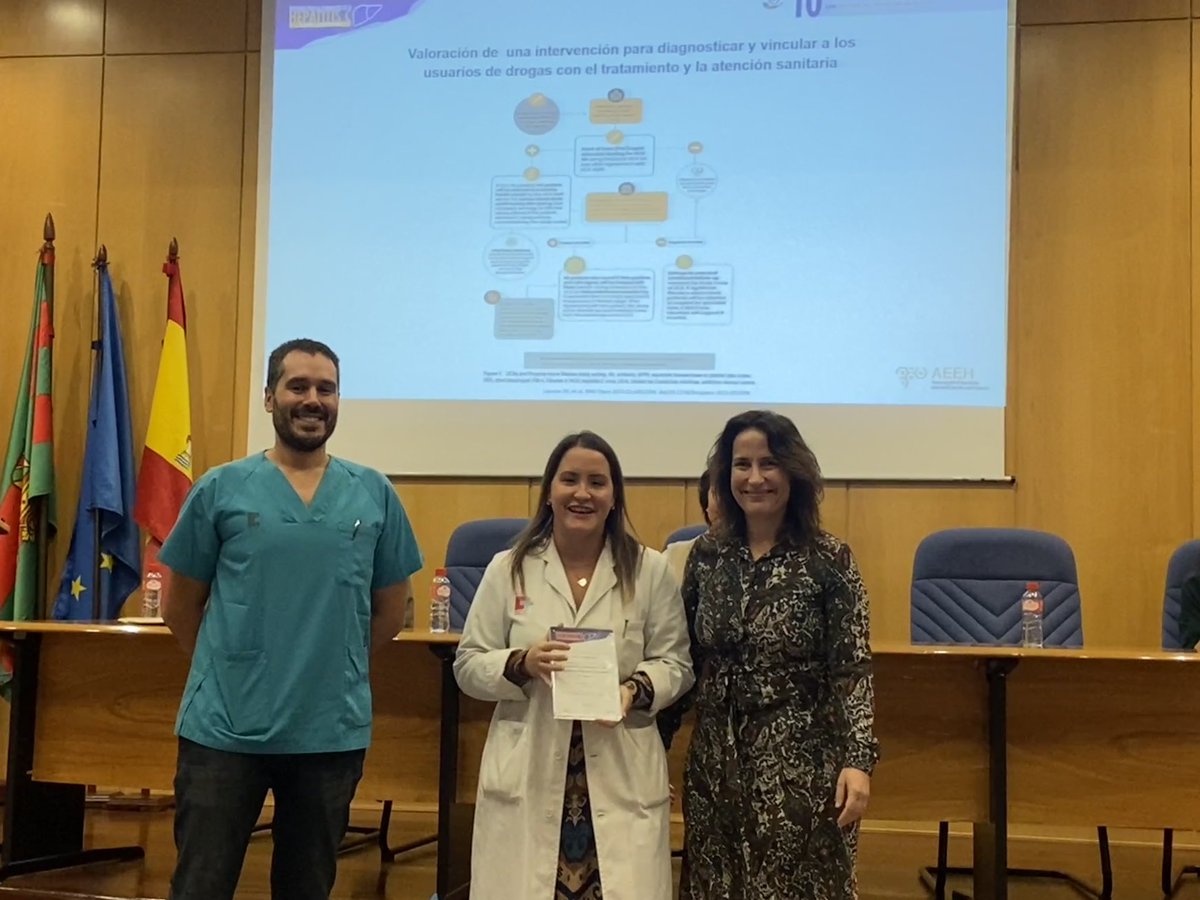 🏥 Sierrallana, hospital excelente en la erradicación de la Hepatitis C

📍Hoy, después de un gran esfuerzo, hemos sido reconocidos por nuestro compromiso con su eliminación tras cumplir todos los requisitos marcados en el decálogo de su eliminación, elaborado por la <a href="/AEEHLiver/">Asociación Española para el Estudio del Hígado</a>