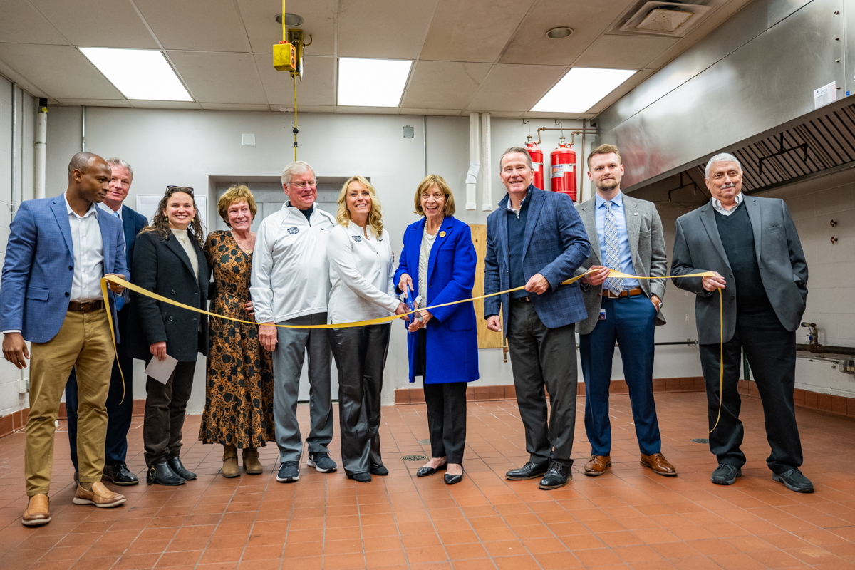 Senator Jon Husted (@senjonhusted) on Twitter photo On Friday, Lt. Governor <a href="/JonHusted/">Jon Husted</a> joined La Soupe and the <a href="/Burrowfdn/">The Joe Burrow Foundation</a> for a ribbon cutting to open a Rescue Kitchen in Nelsonville.
The program prepares and redistributes meals to individuals in the region who face food insecurity, to help ensure no family or child goes hungry! On Friday, Lt. Governor <a href="/JonHusted/">Jon Husted</a> joined La Soupe and the <a href="/Burrowfdn/">The Joe Burrow Foundation</a> for a ribbon cutting to open a Rescue Kitchen in Nelsonville.
The program prepares and redistributes meals to individuals in the region who face food insecurity, to help ensure no family or child goes hungry!