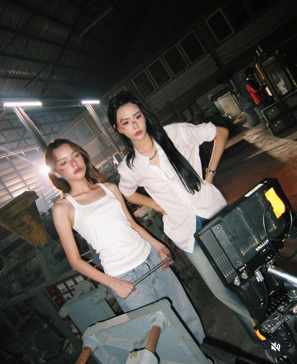 archivesGLs's tweet photo. Main actresses:

Pim and Ware

#pimware #พิมแวร์ https://t.co/CrL7JHmGM4