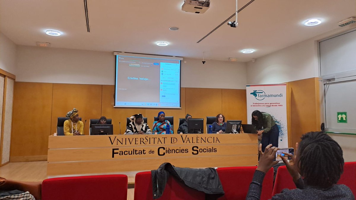 Fac. Socials – UVEG (@facsocialsuveg) on Twitter photo Ara mateix estem parlant dels drets de dones i xiquetes i l'erradicació de la mutilació genital femenina a Mali pel #25N
ℹ️ Info completa: t.ly/0DXUq <a href="/farmamundi/">FARMAMUNDI</a> Ara mateix estem parlant dels drets de dones i xiquetes i l'erradicació de la mutilació genital femenina a Mali pel #25N
ℹ️ Info completa: t.ly/0DXUq <a href="/farmamundi/">FARMAMUNDI</a>