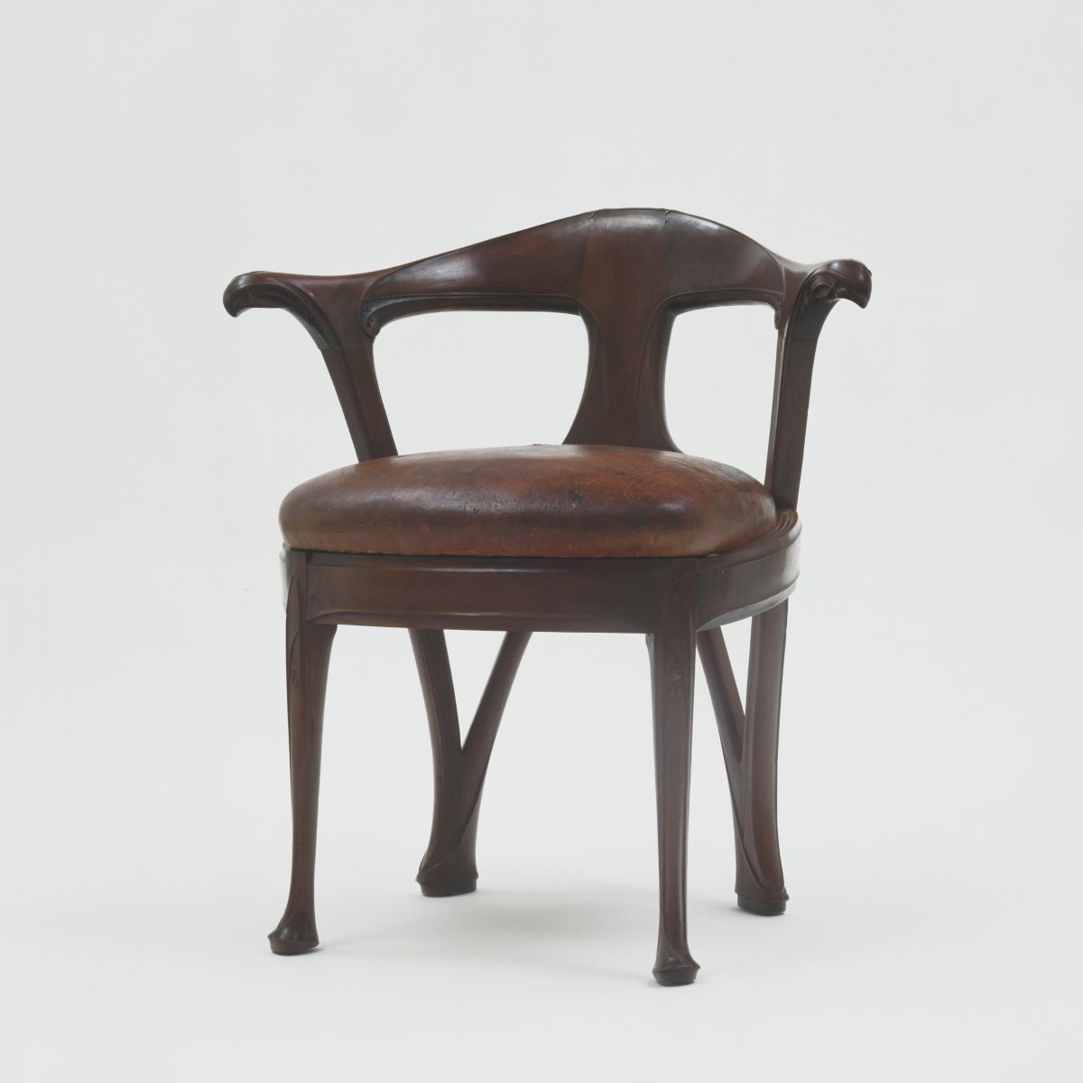 ArtNouveauClub's tweet photo. Armchair designed by Hector #Guimard, made of walnut and leather (ca. 1899-1900) / Butaca dissenyada per #HectorGuimard, feta de fusta de noguera i cuir (ca. 1899-1900)
📷©SCALA/Art Resource, NY
#ArtNouveau #Modernisme https://t.co/rNfGfgT4XU