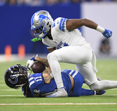 Alle NFL Sonntagsspiele von Woche 12 
Detroit feiert den 9. Sieg in Folge, die blauen Löwen sind nach wie vor der erste Ansprechpartner im Kampf um den ersten Platz in der NFC

#DetroitLions #IndianapolisColts #NFLRoundUpWoche12 #NFLWoche12
amfoo.de/nfl/alle-nfl-s…