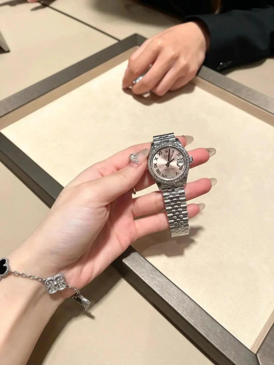 Women work hard so they don't have to ask men when they buy things