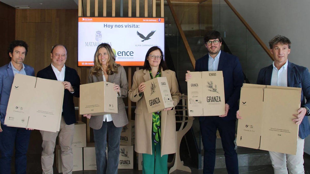 La #innovación y la #sostenibilidad van de la mano en maravillosos proyectos como #Vinebox, sobre el aprovechamiento de los sarmientos de poda para el desarrollo de papel con distintas aplicaciones, como etiquetas y cajas.
dssmith.com/es/noticias/nu…