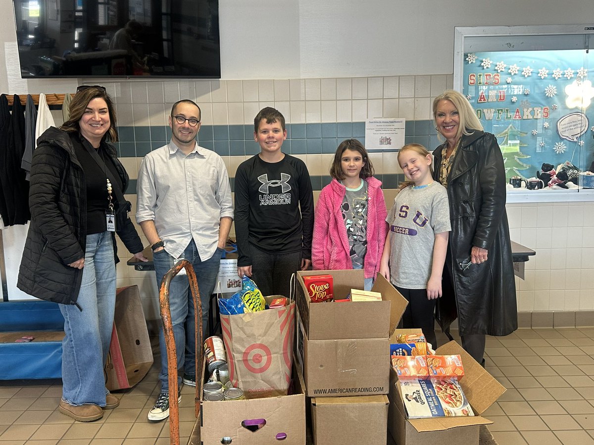 Kelly Sperduto (@k_sper211) on Twitter photo A giant thank you to the <a href="/Pinebrookgcsd/">Pine Brook GCSD</a> Student Leadership (Lighthouse) team for their donations to our <a href="/GreeceCentral/">Greece Central</a> Food Pantry! When we empower our students to lead, they do amazing things! Shared power & voice are a key practice in #communityschools! <a href="/TheLeaderinMe/">The Leader in Me</a> A giant thank you to the <a href="/Pinebrookgcsd/">Pine Brook GCSD</a> Student Leadership (Lighthouse) team for their donations to our <a href="/GreeceCentral/">Greece Central</a> Food Pantry! When we empower our students to lead, they do amazing things! Shared power & voice are a key practice in #communityschools! <a href="/TheLeaderinMe/">The Leader in Me</a>