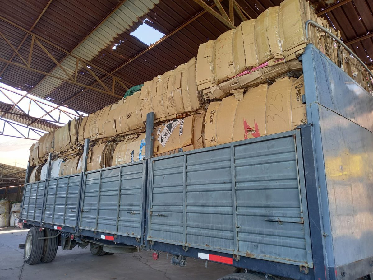 Recynor's tweet photo. Seguimos trabajando por una Región Sostenible. Enviamos a reciclaje final más de 26 mil kilos de cartón, evitando con ello que el vertedero siga recibiendo residuos que pueden tener una segunda vida. Te apoyamos para cumplir con la #LeREP #Iquique
¡Súmate y Recicla! https://t.co/57MRVVd1Nf