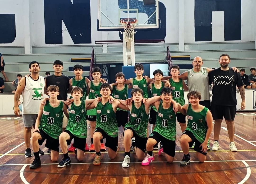 atlanticspclub's tweet photo. #Intermedias | ¡Aplausos para la U13! 🏀👏🏼
🗣 Los peques de Eduardo Desanti y Tiago Gromico se quedaron con el segundo lugar de la Copa de Oro tras caer ante el local, Náutico.
¡Gracias al apoyo de la gente y jugadores que una vez más, coparon! ¡Hay futuro, vamos los pibes! 💚 https://t.co/iJQUnrf1EZ