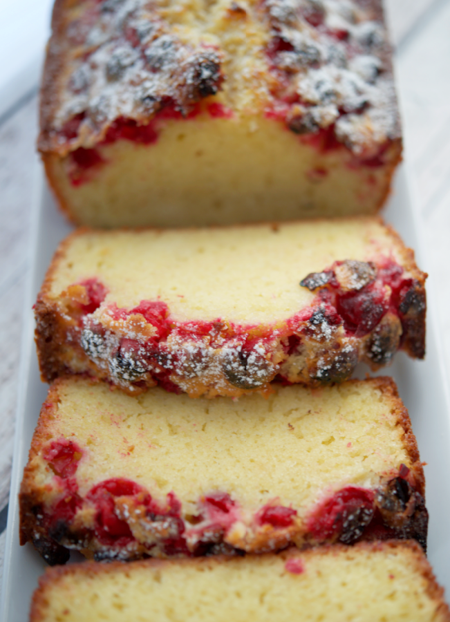CarriesExpKtchn's tweet image. SOUR CREAM CRANBERRY LOAF
Loaf breads like this one made with fresh cranberries and sour cream make a delicious treat during the holidays.

RECIPE--&amp;gt; carriesexperimentalkitchen.com/sour-cream-cra…
#quickbread #loafbread #cranberries #dessert