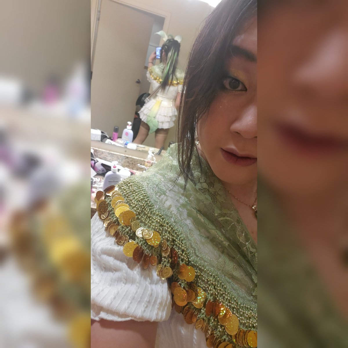Solacybin's tweet photo. Colossalcon North main course. Leafeon 🍃 did it do well? 🤷🏻‍♀️ Was it a fun night? 😎🤫😗 So many new beautiful friends inside and out 🥰 https://t.co/KlWuKAZa3z