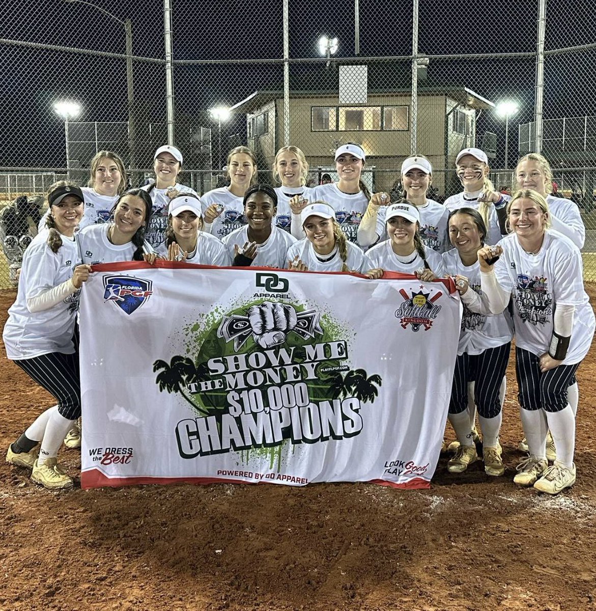 McclainBlair's tweet photo. Show Me The Money champs was the best way to end the fall!!!! Got to play against my future teammate in the ship! I batted .529 with 3 stolen bases. Looking forward to an amazing summer with these girls❤️❤️ @impactcaymol @whitjones25 @MattAlberghini @CoachSBagwell @AleeexIbarra https://t.co/1d3Waog5fO