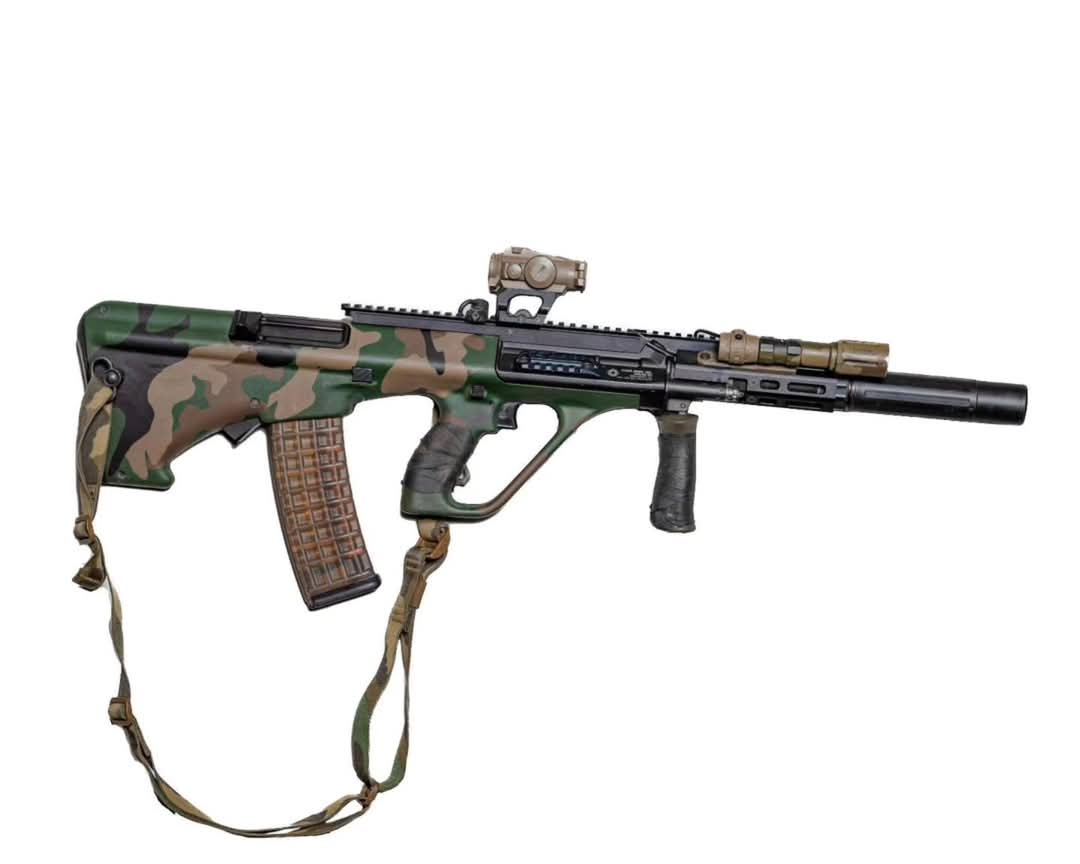 SteyrArmsUSA's tweet photo. 📷 @collin_underdahl M81 Steyr Armee-Universal-Gewehr
(Field tested) 😉
If you have ever used the AUG playing as a CT in Counter Strike, hit that like button.
#steyr #aug #steyraug #suppressor #camo #merica #plinker #proven https://t.co/MHvORDScPv