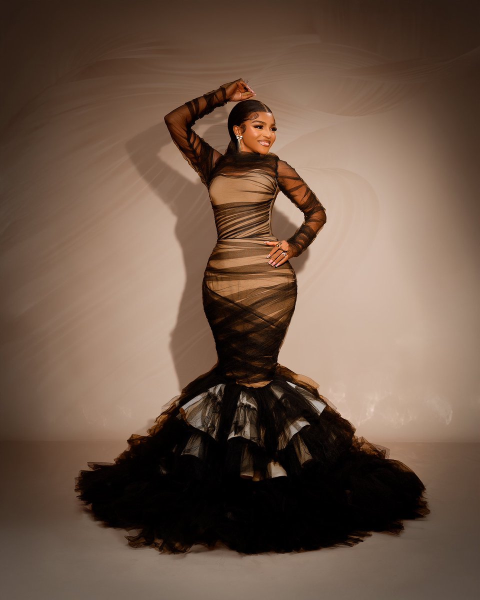 KASSIA SULE (@kassia_kx) on Twitter photo I just came to the realization that God is just getting started with me.
STYLED BY THE ELEMENT <a href="/styl/">STYL</a>.addiction
Dress @odion_fashion_academy_
Hair @tk_hairess_gallery
Hairstylist @official_flarehair
Makeup @ogoosglowtouch
Accessories <a href="/nonye_official/">Gloria Ada Chii</a>
πΈπΈ <a href="/vjjosephoto/">VJ JOSE Photography πΈ</a> I just came to the realization that God is just getting started with me.
STYLED BY THE ELEMENT <a href="/styl/">STYL</a>.addiction
Dress @odion_fashion_academy_
Hair @tk_hairess_gallery
Hairstylist @official_flarehair
Makeup @ogoosglowtouch
Accessories <a href="/nonye_official/">Gloria Ada Chii</a>
πΈπΈ <a href="/vjjosephoto/">VJ JOSE Photography πΈ</a>