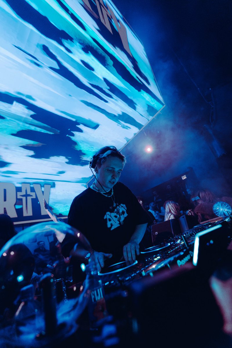 my set from KEYS LA is now live on Soundcloud! 🎹🔥

check it out here:

soundcloud.com/arty_music/art…