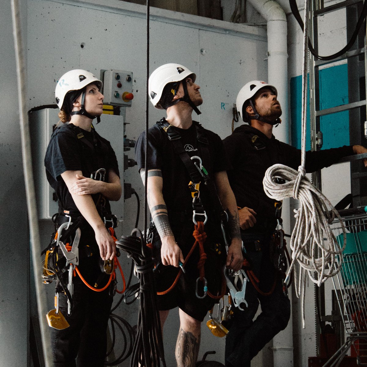 IRATA technicians looking to assess at Level 3 can now take the IRATA Online Theory Examination in Spanish.

Stay up to date on the latest exam translations and find out what to expect on your assessment day - irata.click/be6

Image - Training Team Rescue, S.L.