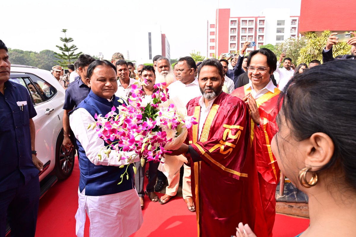 IMI_Bhubaneswar's tweet photo. IMI Bhubaneswar graciously marked its 12th Annual Convocation ceremony, celebrating the success and achievements of the PGDM batch 2022-24.
https://t.co/hrWPOFTL9r

#IMI #IMIBhubaneswar #futureforwardwithimib  #prideandjoy #academicachievement #futureleaders #inspiration https://t.co/JA5b8FXo96