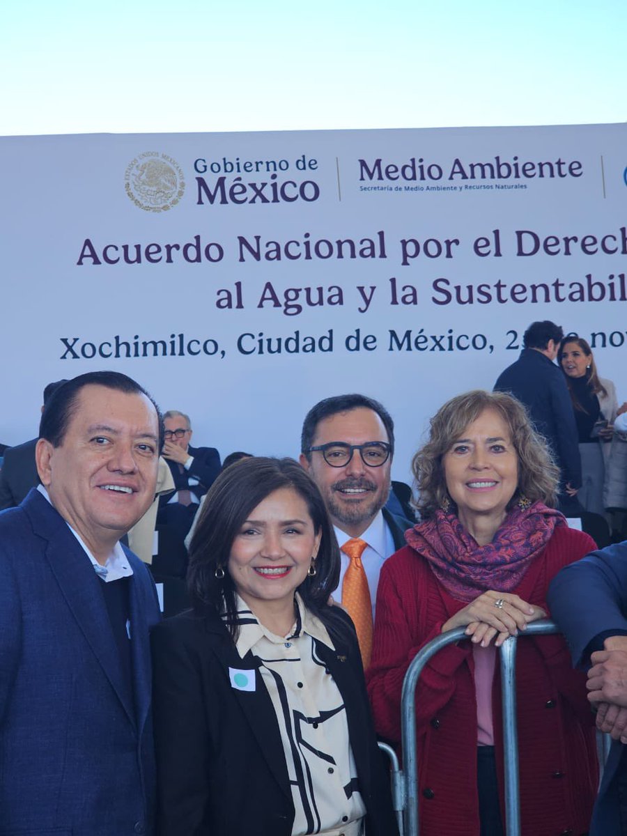JavSaldana's tweet photo. Iniciamos la semana de trabajo desde la CDMX, acompañando  a nuestra querida Presidenta, la Dra. Claudia Sheinbaum Pardo, en la firma del Acuerdo Nacional por el derecho humano al agua y la sustentabilidad, un paso fundamental hacia un futuro más responsable. 

Querida comunidad universitaria les deseo el mayor de los éxitos en sus actividades, hoy también les refrendo mi compromiso a las mujeres y niñas de la UAGro, apoyo total para erradicar todo tipo violencia.