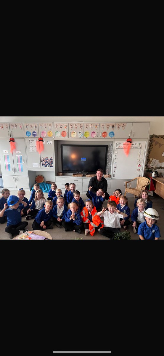 Fraser visited P2E to talk about his role as a project engineer for Babcock. We were able to ask him about the skills he uses in his job and we learned lots about railway travel. 🚆 <a href="/AttainRen/">Renfrewshire Attainment Team</a>