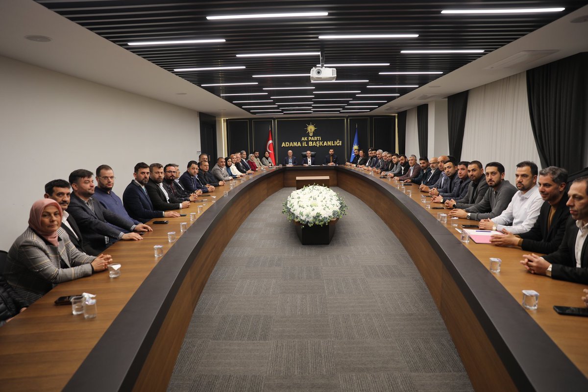 ozangulacti's tweet photo. Haftalık Olağan İl Yürütme ve Yönetim Kurulu toplantımızı gerçekleştirdik. 

Toplantımızın hayırlara vesile olmasını diliyorum. https://t.co/Q5XO9PdDPO