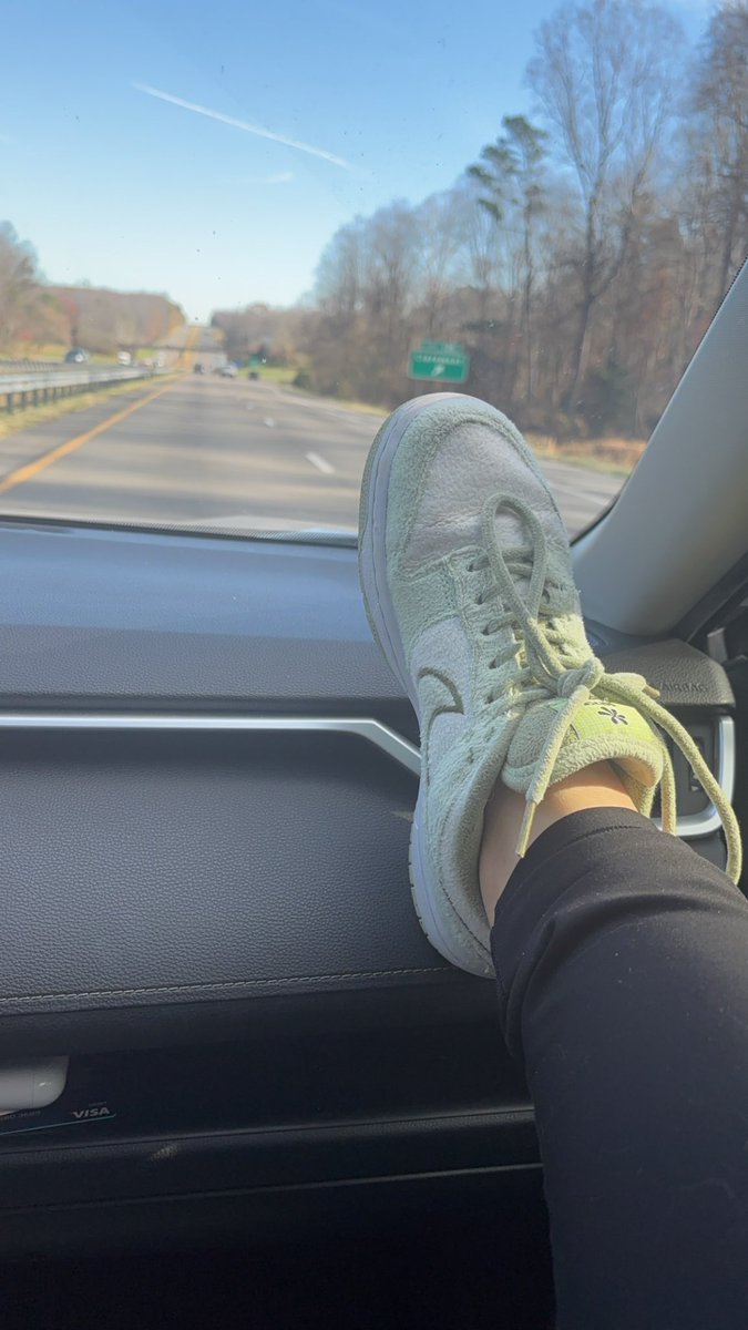 DavisTaressa's tweet photo. On my way @DallasStars! https://t.co/bvYcSqkzn9