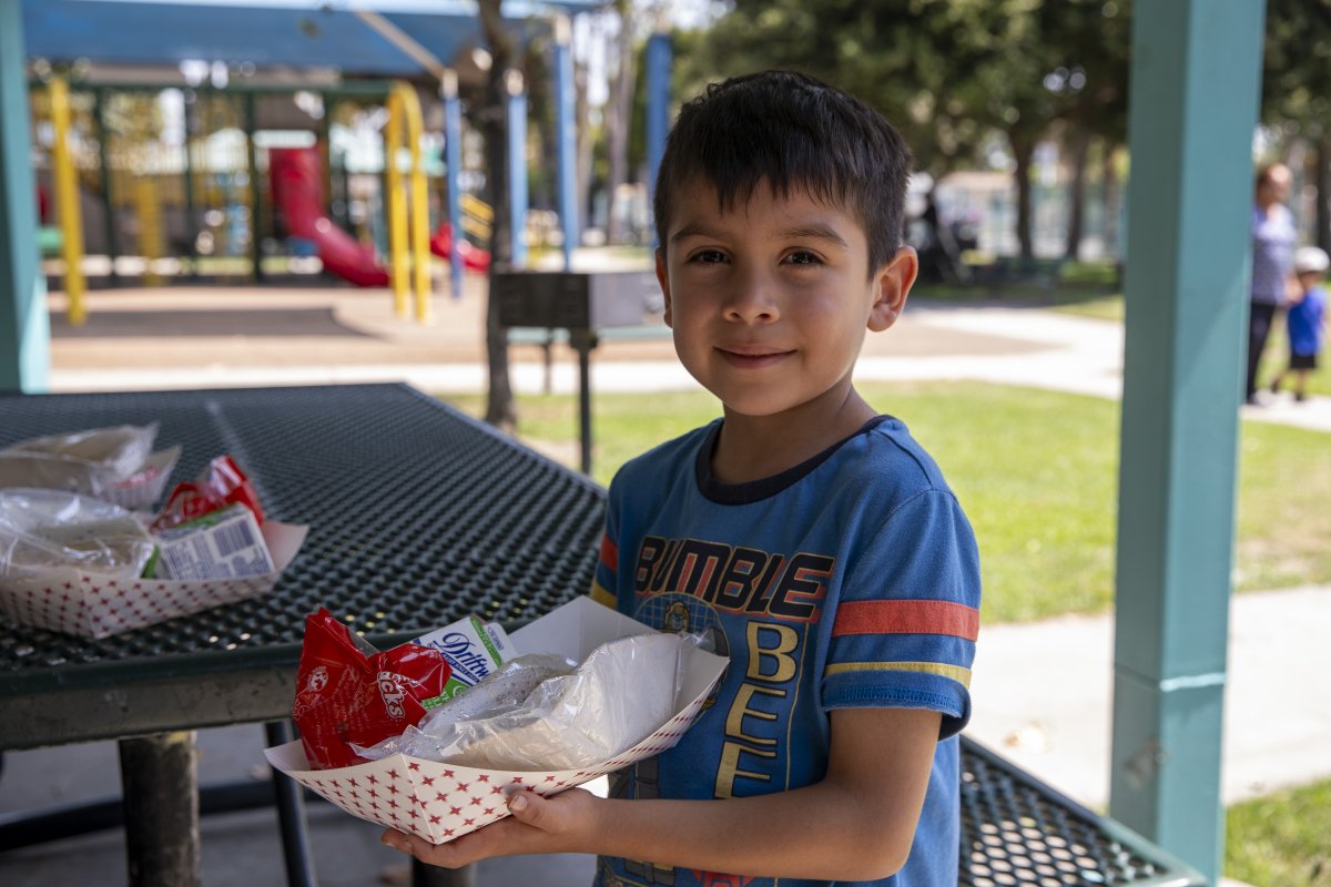 56% of LA County parents with young children are struggling with food insecurity and facing serious financial hardships reports <a href="/RapidSurvey/">RAPID Survey Project</a>. Learn more about these challenges and how we're helping address them in our blog lafoodbank.org/stories/addres…