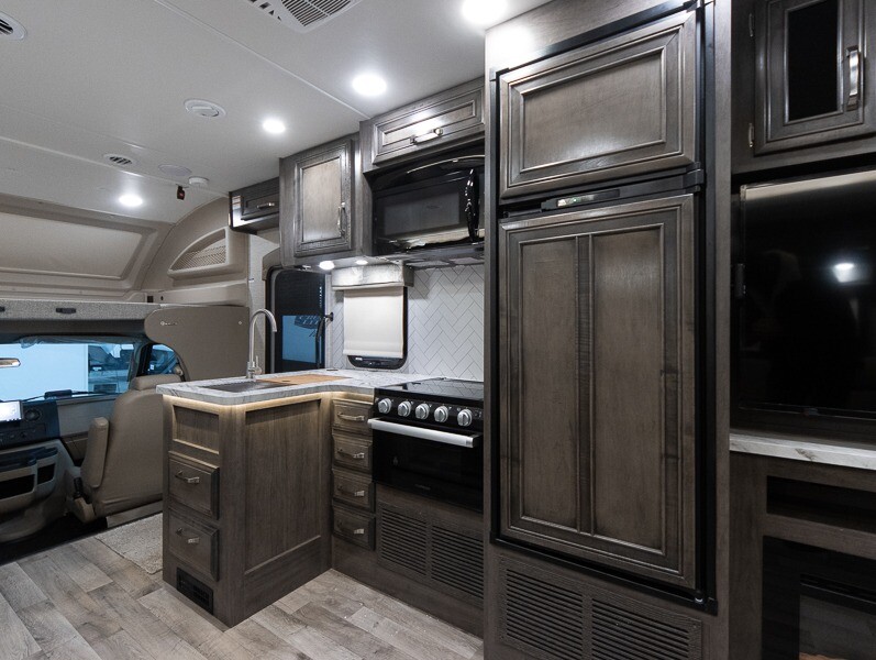 mhs2go's tweet photo. 🖤 Black Friday Special! ➡ https://t.co/qDUz7R1NRk This New gas-powered 2023 Jayco Greyhawk 30Z Class C can be yours for only $114,990! It is 32 feet long and sleeps 6! You will love the spaciousness with its 2 slides and rear bedroom.
#Motorhomes2Go #RVer #ClassC #BlackFriday https://t.co/W3db4FnRBb