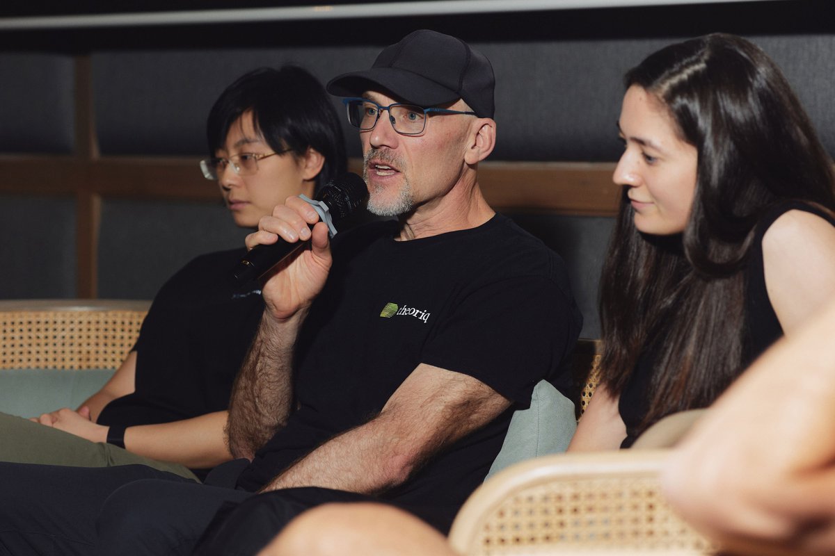 Daitaro01's tweet image. Theoriq AI is redefining the AI landscape! 

At #Devcon2024, the CEO, @ronbodkin, took center stage at the dAGI Summit hosted by @dAGIhouse to drop some serious knowledge. 

He shared game-changing insights on collaborative AI Agents and how Web3 principles like decentralization…