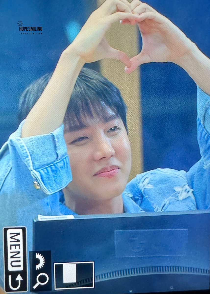 241126
#방탄소년단 #호석 #제이홉 #홉이 <a href="/BTS_twt/">방탄소년단</a>