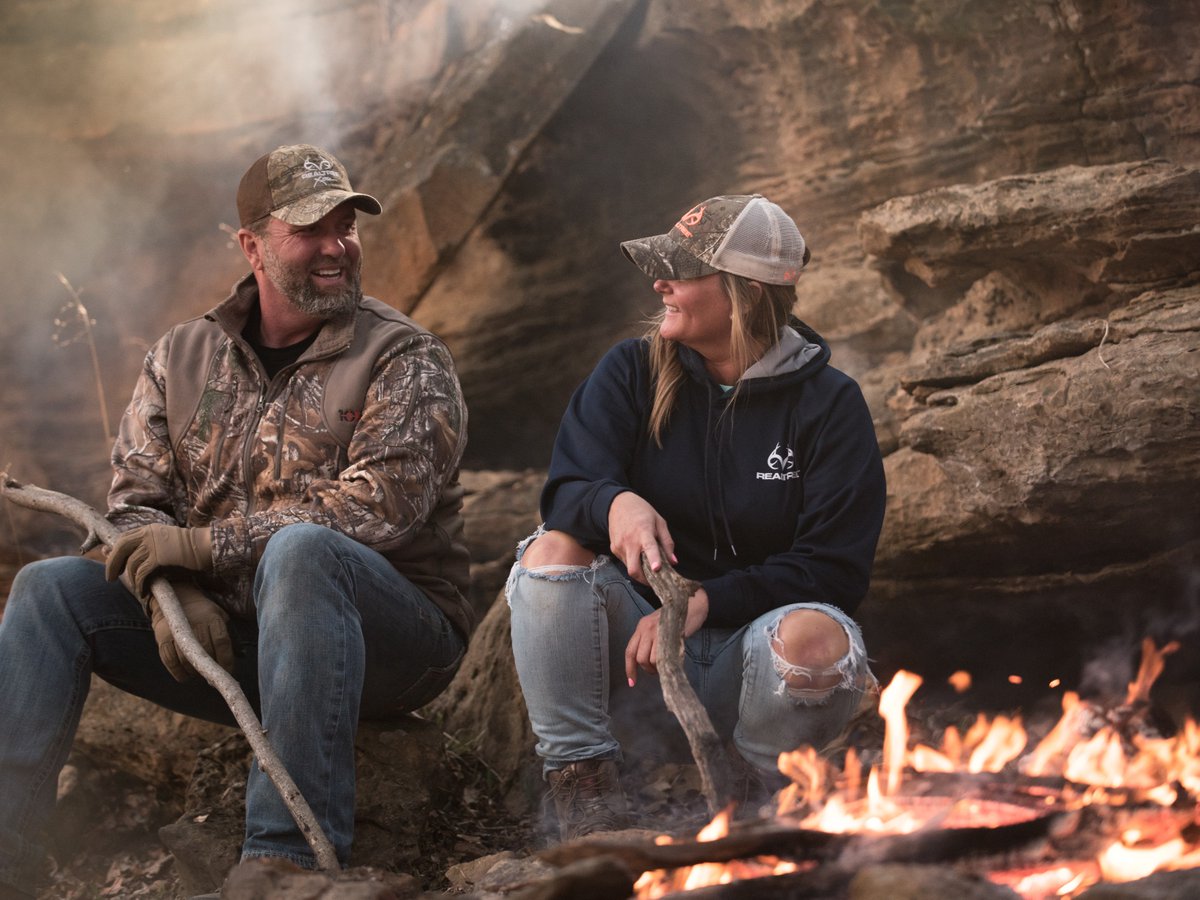 Google our symptoms and it turns out we just needed this 🙏🏻

<a href="/LegendsTV/">Legends of the Fall TV</a> #StreamingNow #MyOutdoorTV