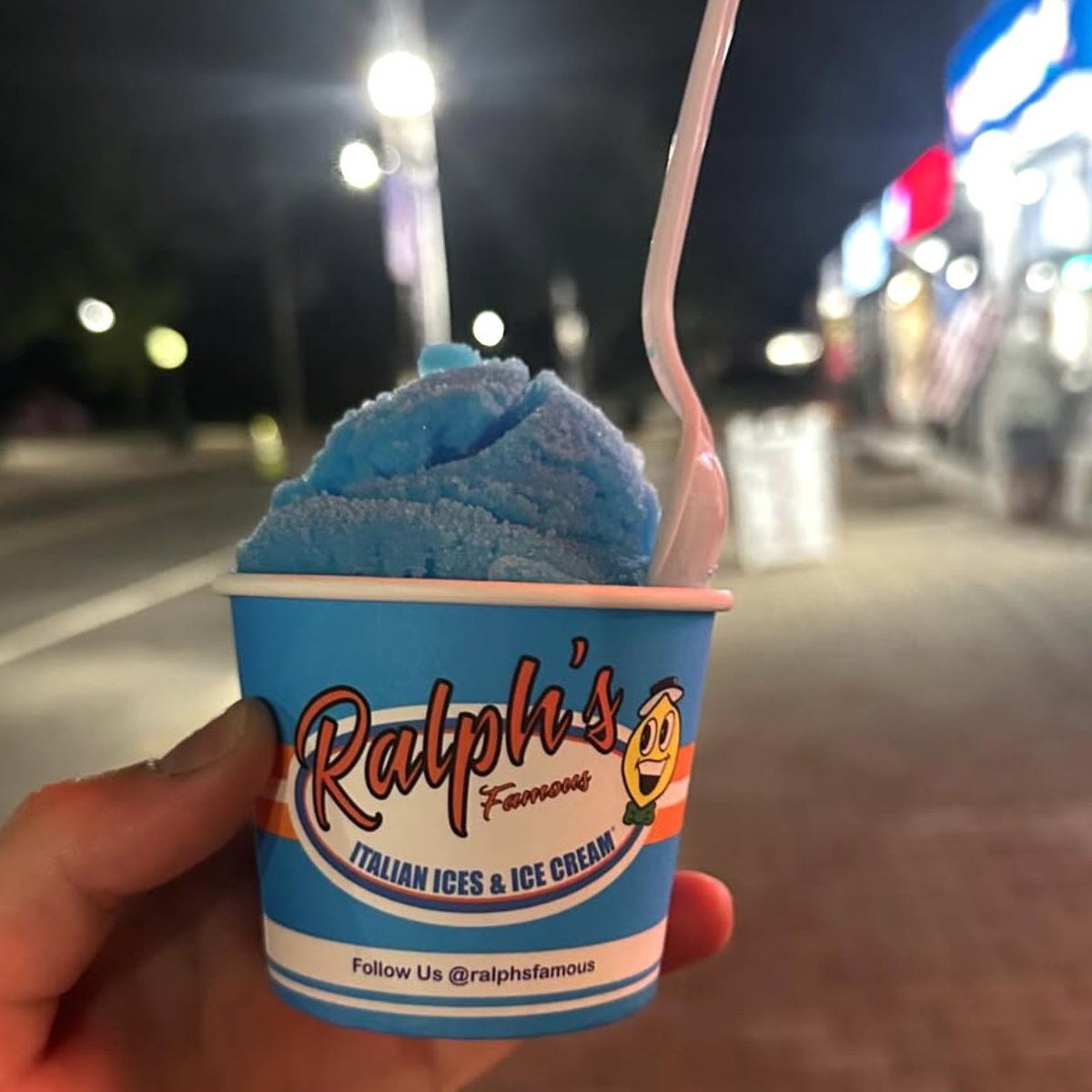 RalphsFamous's tweet photo. BLUE HAWAII π
@czeins
.
.
.
#ralphsfamous #ralphs #ralphsfamousitalianices #ralphsforlife #ralphs #bluehawaii #tastytreat #classicflavor https://t.co/IotGOYts6T