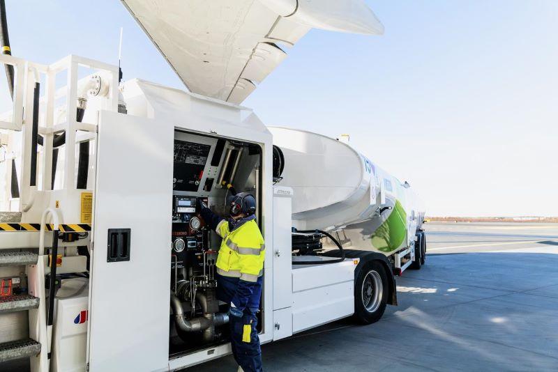 AviationWeek's tweet photo. Ready to take flight into the future of #sustainable aviation? Join our webinar on @CFM_engines RISE program. Learn about cutting-edge tech like Open Fan, hybrid-electric systems, and 100% SAF compatibility. #AviationInnovation #SustainableFuture #RISEProgram #AviationWeek

🗓️ Save your spot now: https://t.co/8L90WbWuRX