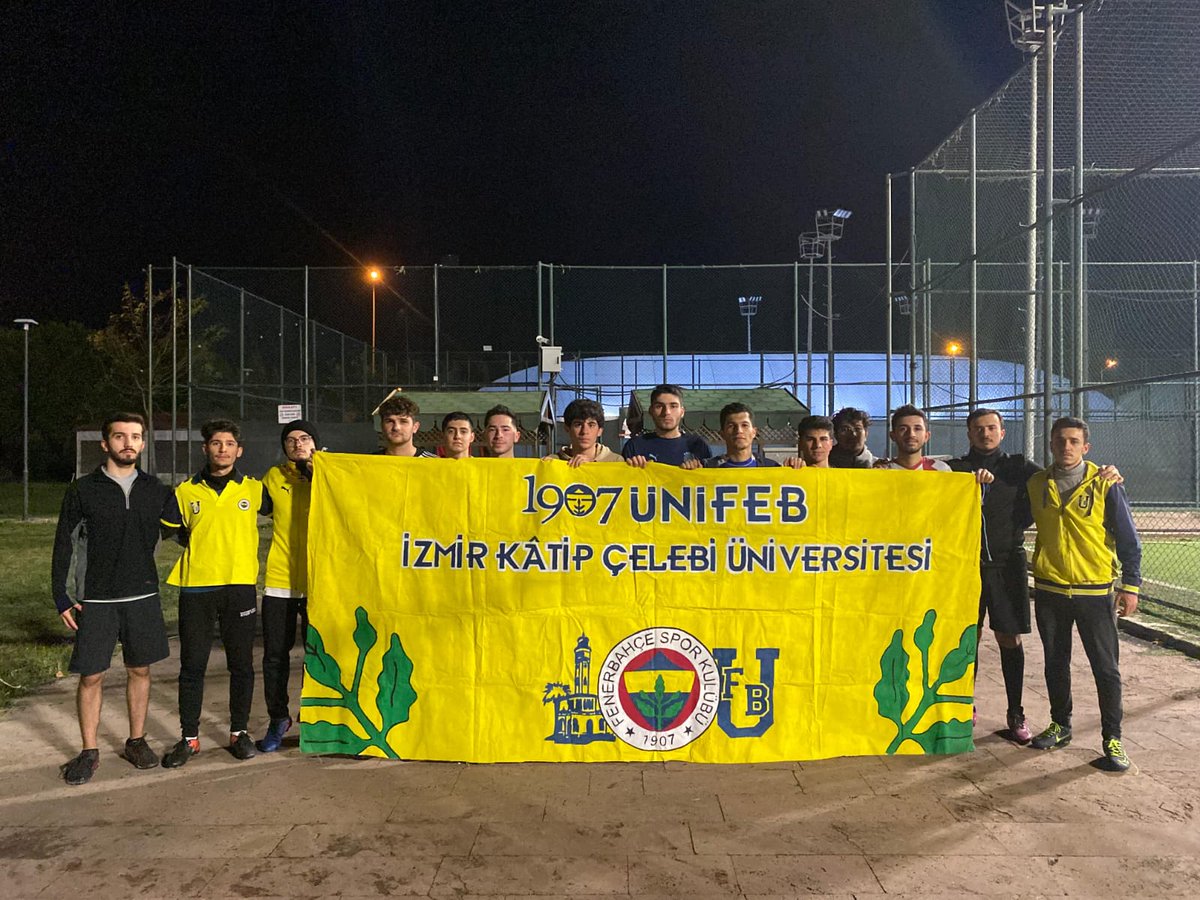 1907 ÜNİFEB İzmir Kâtip Çelebi Üniversitesi örgütlenmesi olarak halı saha organizasyonumuzu gerçekleştirdik. Katılan tüm arkadaşlarımıza teşekkür ederiz.