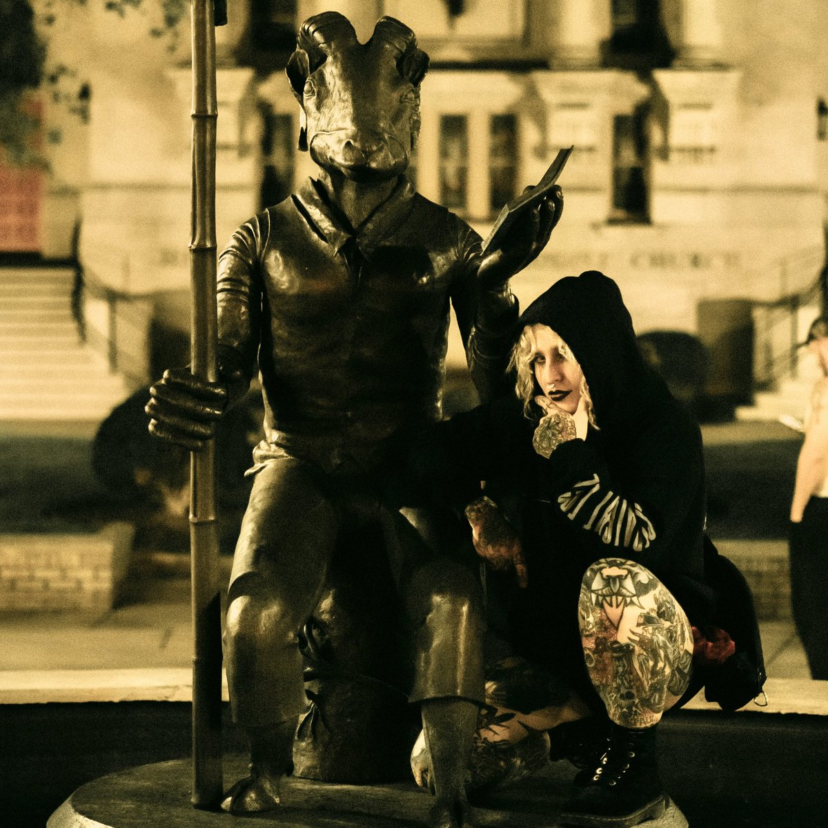 NO CURE XXX tweet media