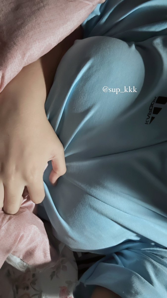 supatsara_18's tweet photo. โนบราเลิฟเว่อร์😻😻😻 https://t.co/EI5nzk9r3g