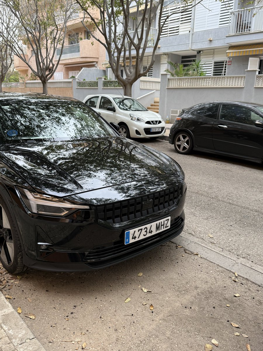 bigxie's tweet photo. Got a heavily overclocked (4.7+ GHz!!) rental @PolestarCars 2 in Spain 😂 https://t.co/I52dHeoscB