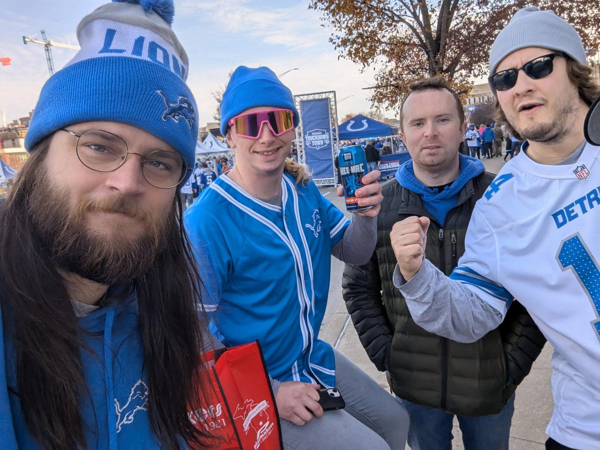 mclax1's tweet photo. Discover weekly throwing me lots of Jerry Garcia and Nina Simone on this victory Monday and #thatsnice
#GoLions #OnePrideβ―β―β― #IndyTakeover https://t.co/bCFlwQd6ju