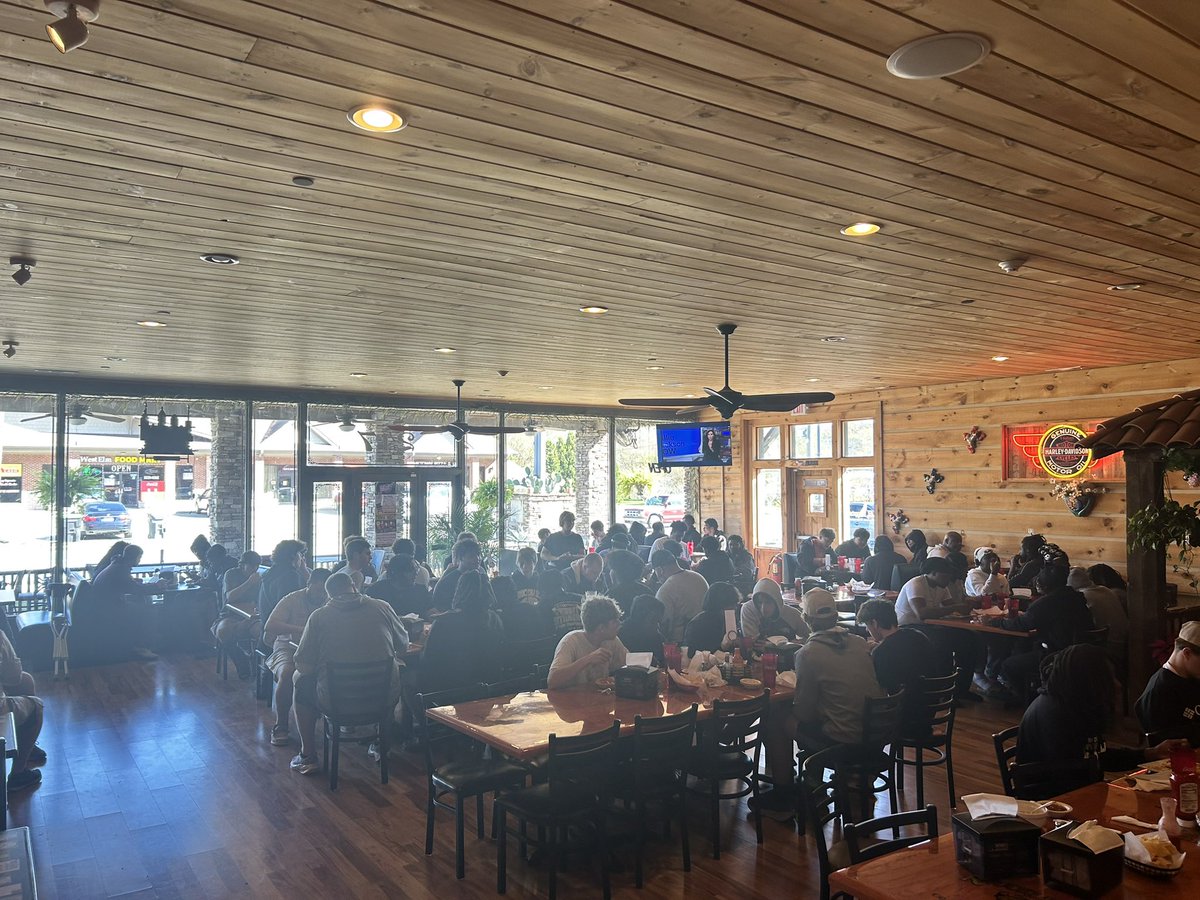 Thanks to El Coyote for feeding the Jackets today!