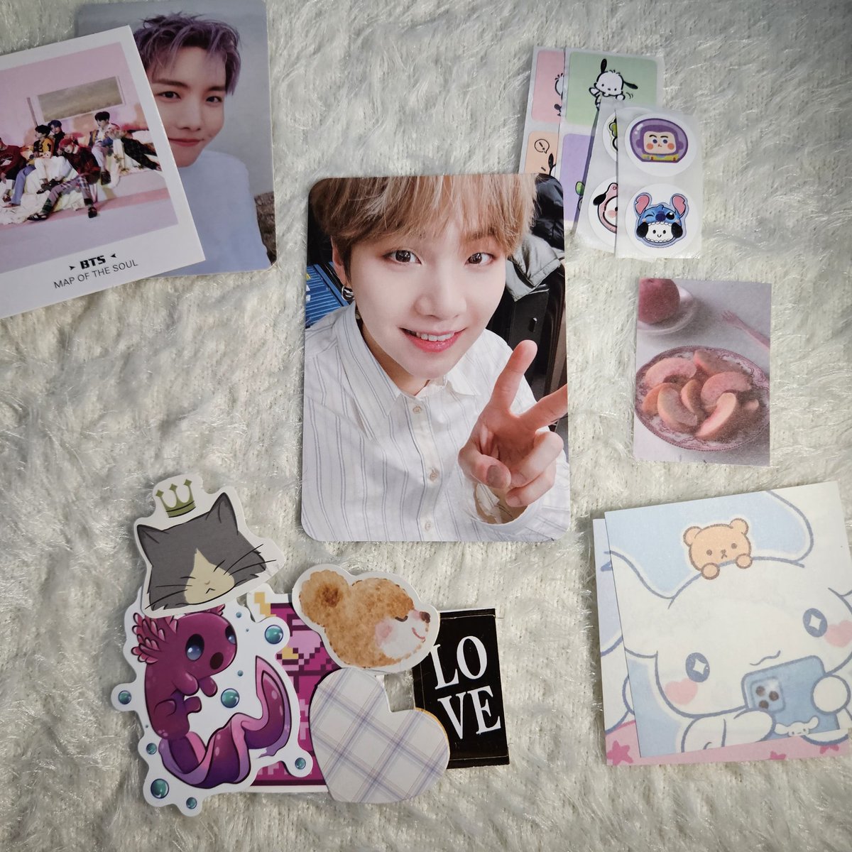 yooncard_'s tweet photo. ✉️ ~ happy mail  ࣪˖ ִֶָ 🐈‍⬛

feedback extremamente positivo para @Im_talkingabout por me vender esse yoongi! a compra foi muito tranquila, veio muito bem embalado, além disso, a kah foi super simpática e gentil durante todo o processo. muito obrigada! eu amei os brindes! 🫶🏼 https://t.co/0F2ztJrgcB