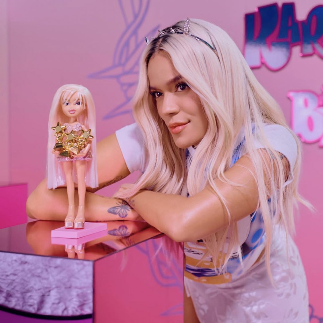 KarolGReports's tweet photo. KAROL G X BRATZ! 💗 https://t.co/mUZNsm5YbS