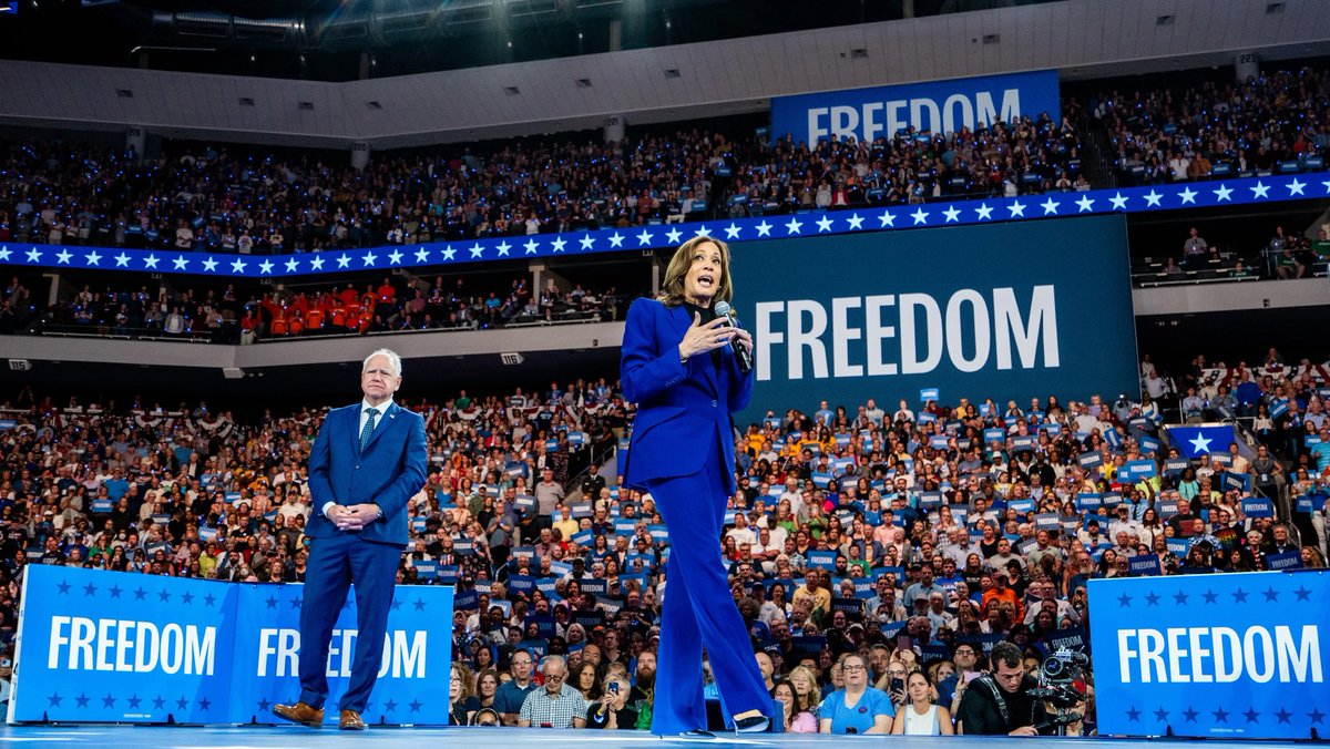 sfpelosi's tweet image. What’s next for Kamala Harris? Most immediately a gracious THANK YOU call for grassroots #HarrisWalz supporters who volunteered our time and treasure  to their campaign. 
Tune in! Tuesday 11/26 3:00PM EST. mobilize.us/s/5GtiiW/r