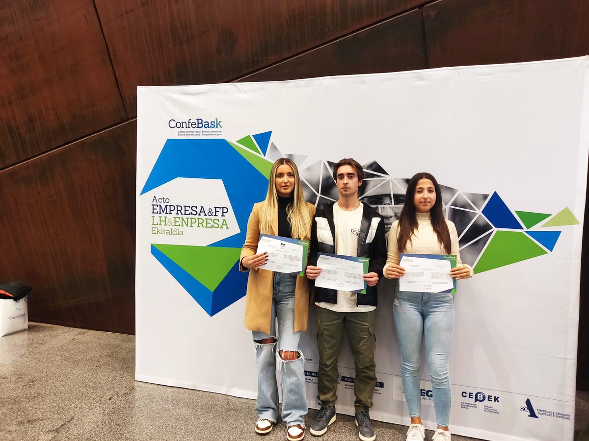 CFSomorrostro's tweet photo. 📡Nuestros estudiantes han participado hoy en la XXXI edición del Acto EMPRESA&FP donde se ha puesto en valor la labor de alumnado, centros, profesorado y empresas
@FPeuskadi @BegonaPedrosa @Confebask @hezkuntzaEJGV @HETELFP @Ikastetxeak
#EmpresaFPEuskadi #FPEuskadi #Confebask https://t.co/rurcFVOONp