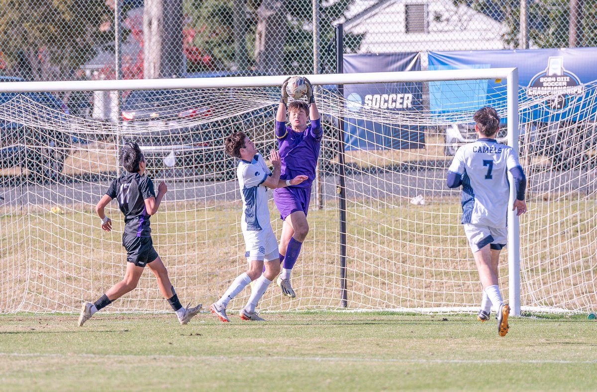 KenyonSports's tweet photo. ‘Tis the season to be thankful for a great season! Men’s soccer had no shortage of memorable moments throughout their run to the Sweet 16! 👏🏼⚽️

#GoOwls 🦉 | #D3 | #D3soc https://t.co/ZmB970Mw1T