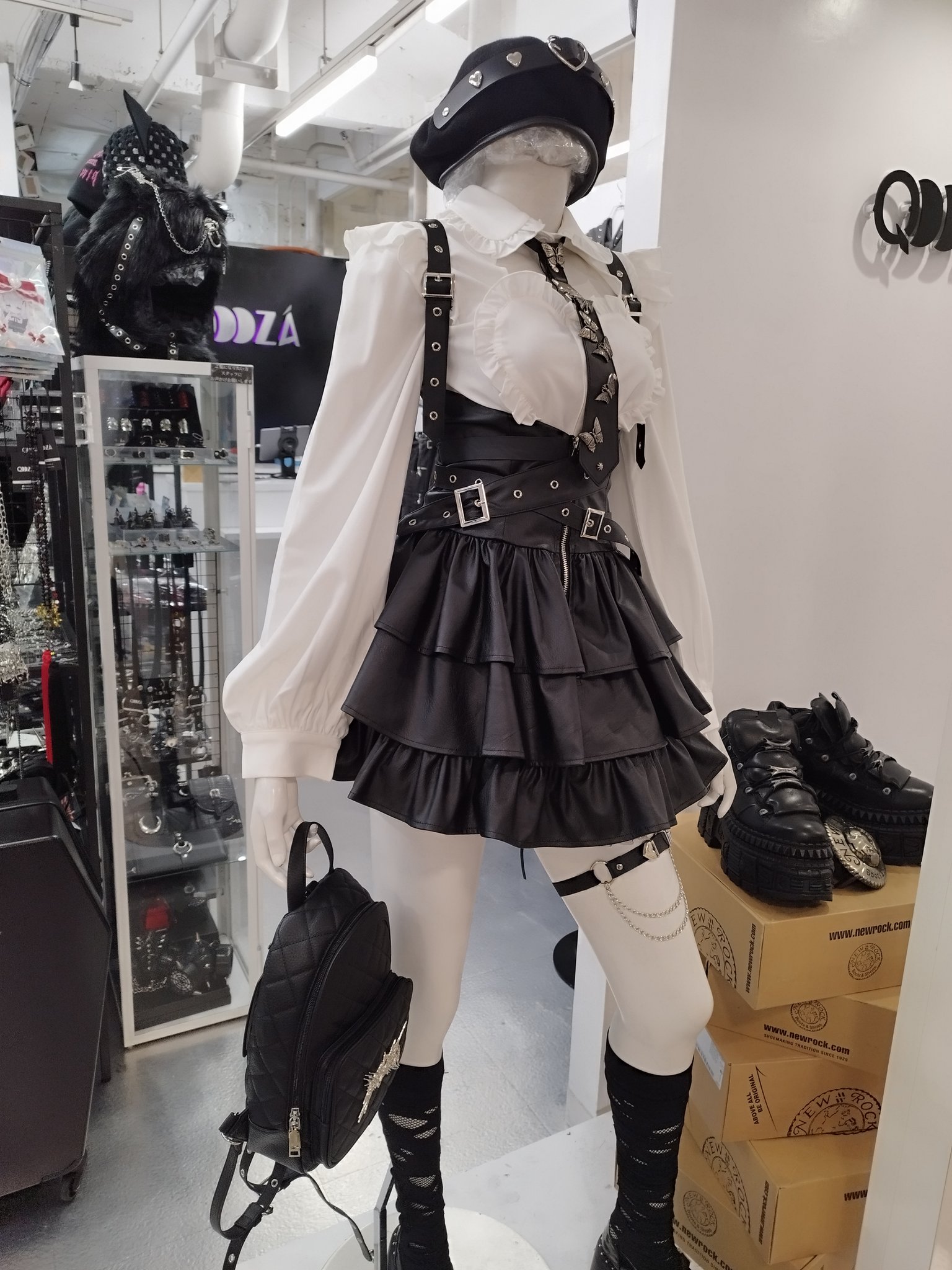 スカート qooza IMVAL Frill Leather Dress IMVAL / Frill Leather Dress [BLK] - QOOZA