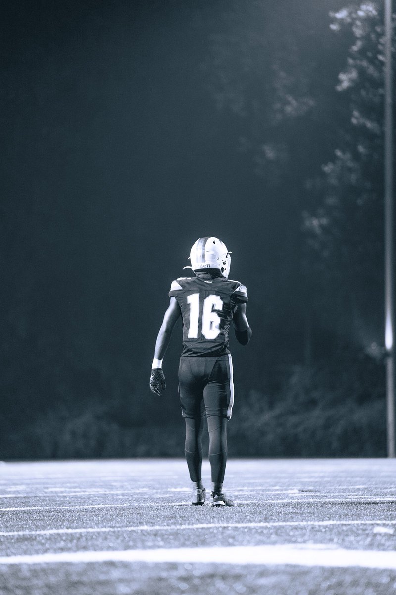 Career Highlights.
hudl.com/v/2QyVEE