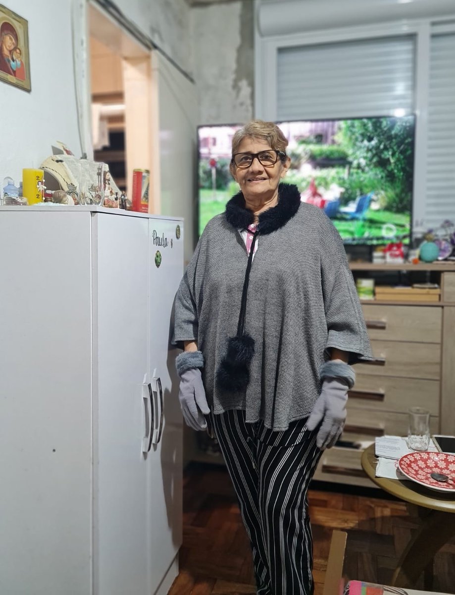 Boa noite!  Á vocês virtuais do X Y))). Aqui em Porto Alegre, só do Pará, estou aqui fazendo um monte de exames para ver o que é, com os médicos especialistas. Porque no exame de Santarém, que eu fiz, eles aqui anularam tudo e tive que fazer outros exames...!!