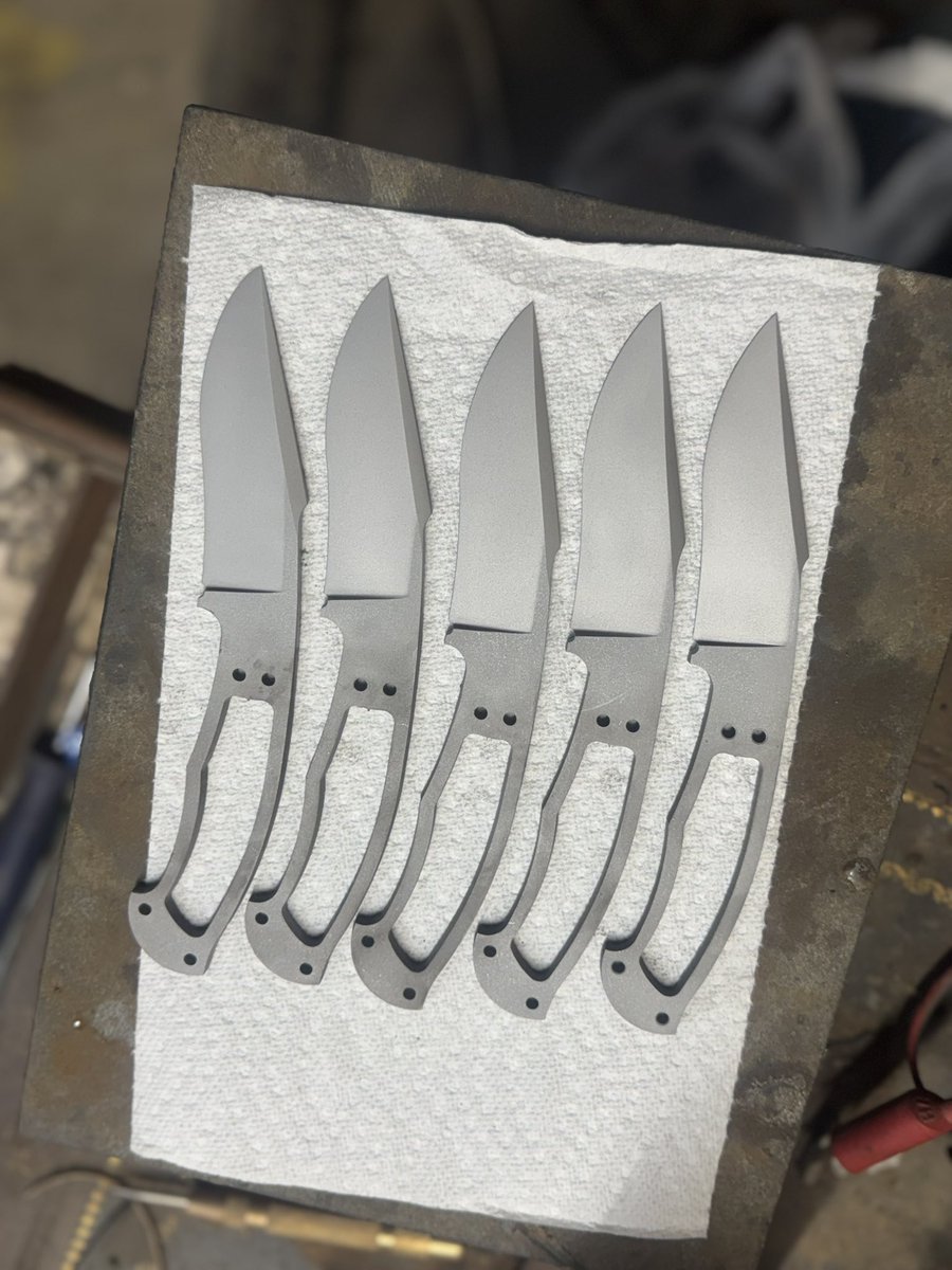 ouroboros_forge's tweet image. 5 ospreys just got ground and are getting ready to be shipped for some lazer engraving. These are going out to a MARSOC team. I feel honored to provide quality blades to some of the best in the biz.