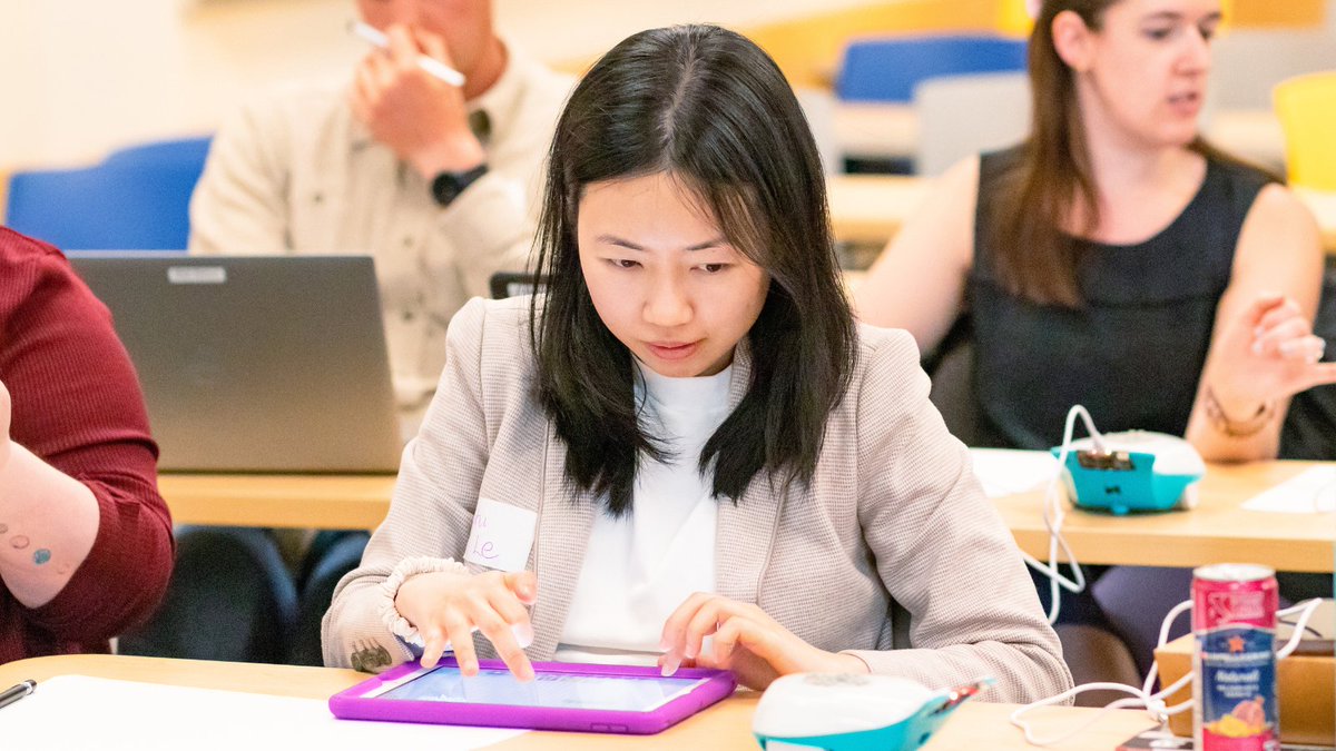 The 2023-24 school year was a milestone for MET! Here’s a look at what we accomplished since May:   

🎓 Welcomed 116 new students
🌟 Celebrated 136 graduates 
💻 Engaged over 232 participants in our MET Anti-racism Speaker Series

Read more: mvnt.us/m2429671