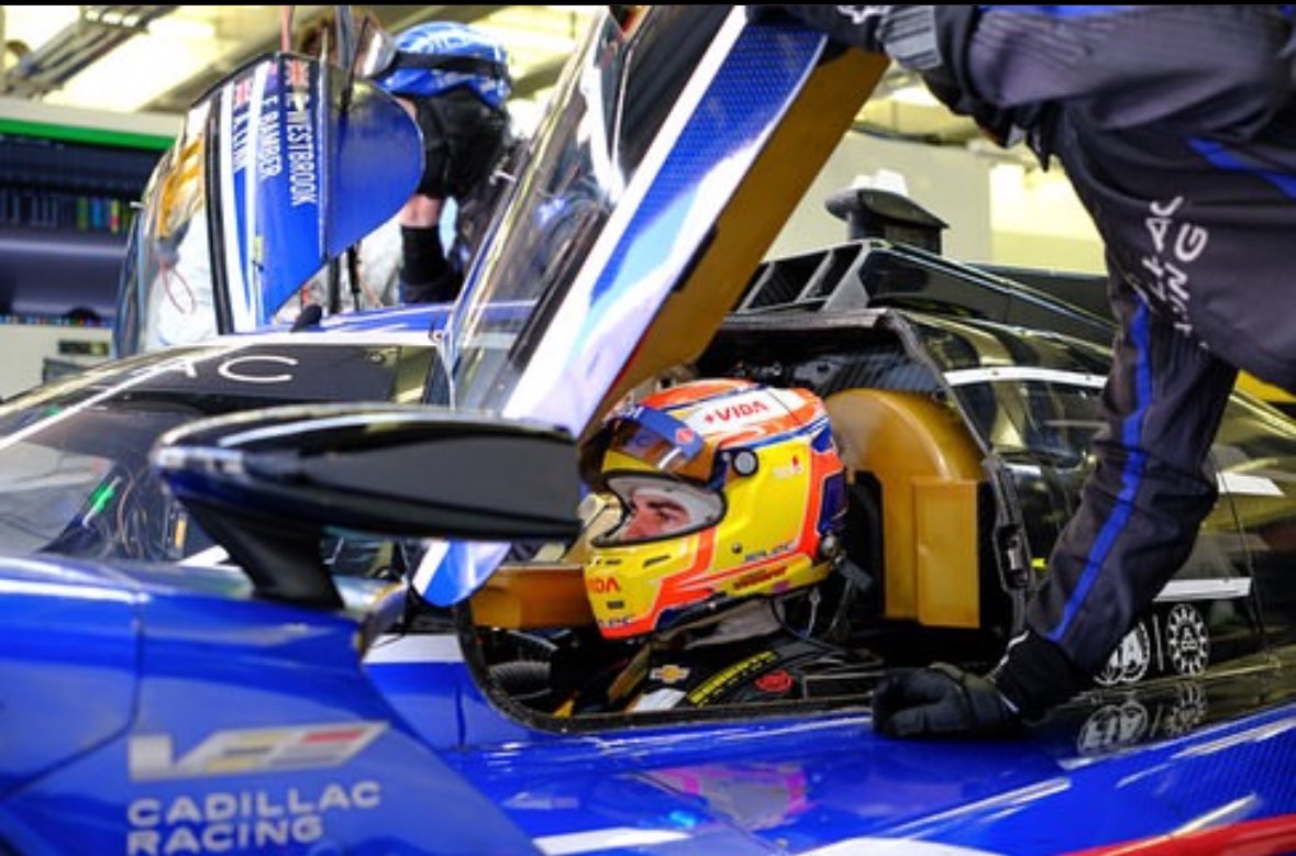 <a href="/NicoVarrone/">Nico Varrone 🇦🇷</a>