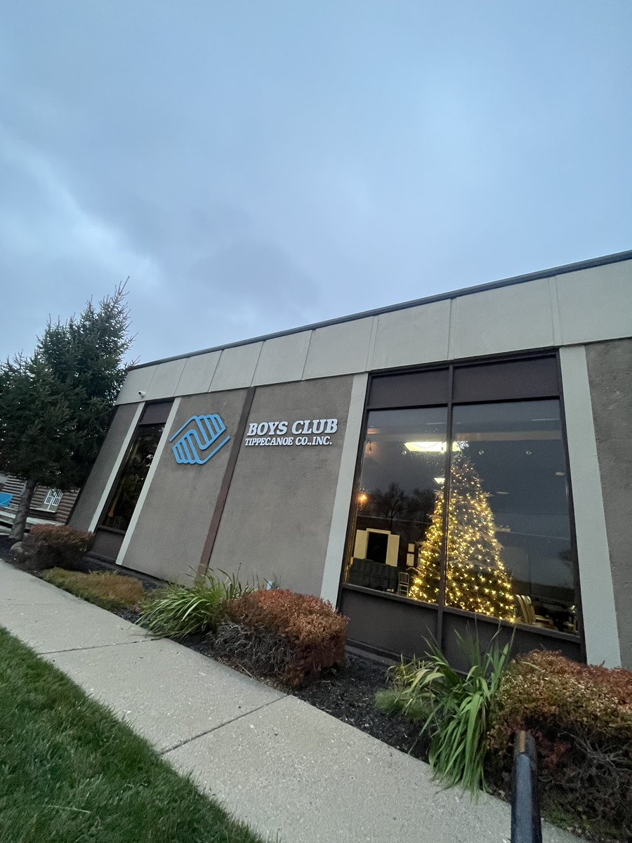 Devin Mockobee (@devin_mockobee) on Twitter photo Always love to come and visit with the crew at the Boys and Girls club! <a href="/BoilerAlliance/">Boilermaker Alliance</a> Always love to come and visit with the crew at the Boys and Girls club! <a href="/BoilerAlliance/">Boilermaker Alliance</a>