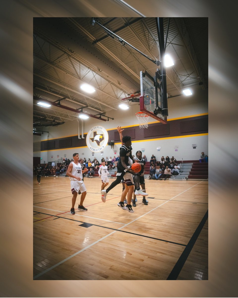 VaughnVisuals tweet media