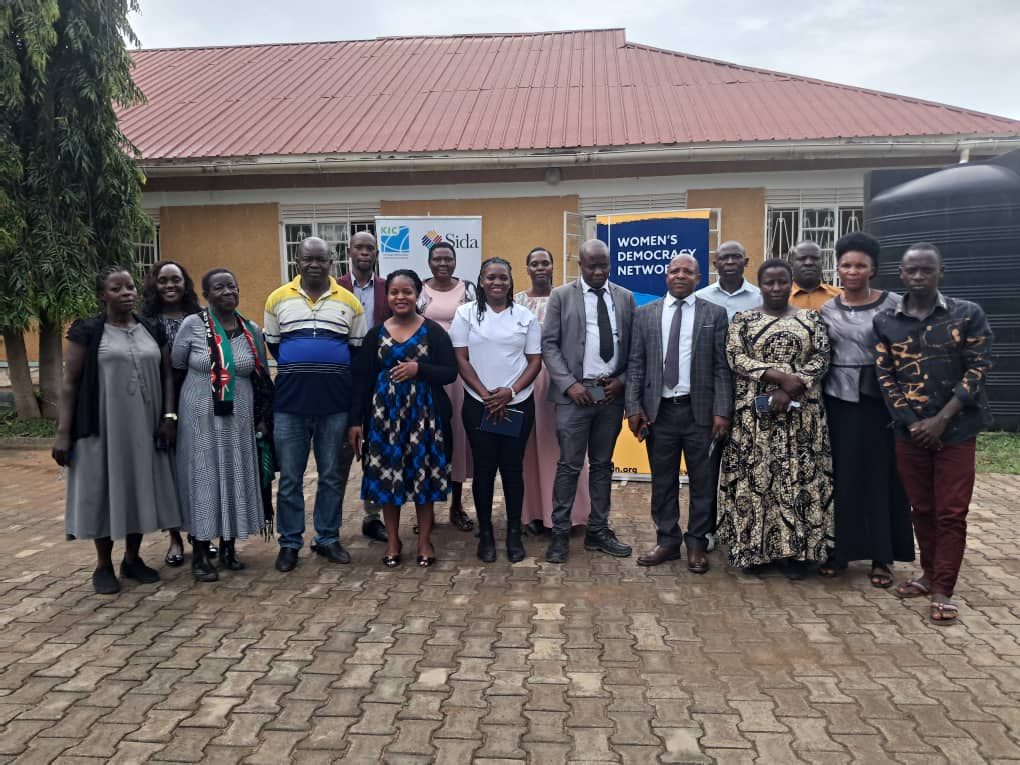 FDCyouthOnline's tweet photo. #SIRONKO
Kudos to Ms. Nakayeze Phiona, our @FDCOfficial1 Youth National Vice Chairperson from Eastern Uganda, for hosting a leadership training session for local leaders from 25 districts! Empowering women &amp; young leaders in politics. @iDEASUG @Sida @womendemocracy https://t.co/yg4lkUKbzf